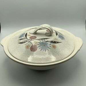 1950s GRINDLEY Lidded Serving Dish.  MCM Earthenware.  Crafted in England.